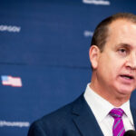 عضو الكونغرس دياز بالارت يندد بإعدامات النظام الإيراني: أداة يائسة لترهيب الشعب ويجب محاسبة طهران