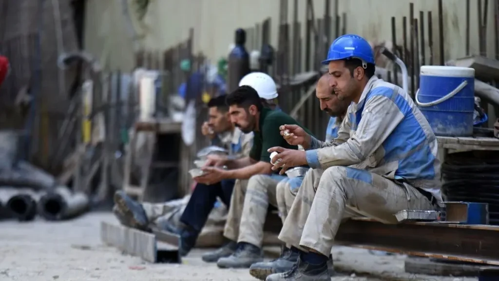 البطالة في إيران: المحرك الصامت للتآكل المجتمعي