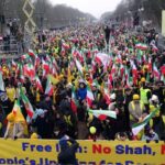 إذا كان مستقبل إيران غامضاً، فإن ماضي المقاومة هو المقدمة