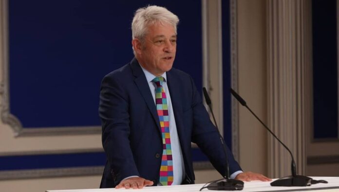 جون بيركو: ابن الشاه مجرد عرض جانبي بعيد عن النضال الحقيقي