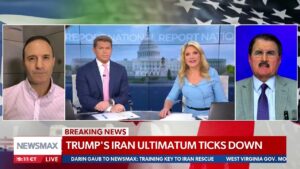 صفوي عبر نيوزماكس: الحل ليس في الحرب بل بدعم الانتفاضة لوقف إعدامات الولي الفقیة