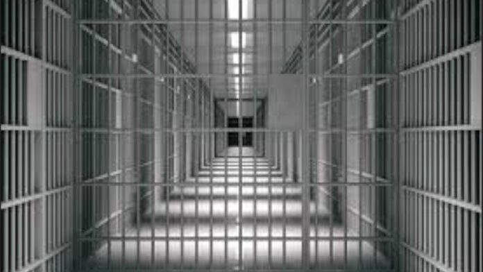 ليلة الرعب والصمود في قزلحصار: المقاومة الإيرانية تتوعد جلادي النظام بعد نقل 6 سجناء للإعدام