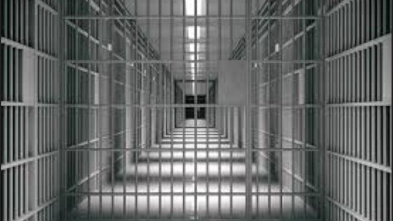 ليلة الرعب والصمود في قزلحصار: المقاومة الإيرانية تتوعد جلادي النظام بعد نقل 6 سجناء للإعدام