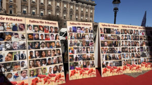 مظاهرات الإيرانيين الأحرار في ستوكهولم: تحذير من مجازر جديدة ودعوة لتحرك دولي عاجل لوقف الإعدامات