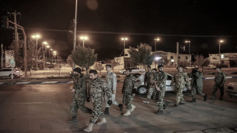 هُزم في كافة الجبهات.. النظام الإيراني يتمسك بحرب نفسية يائسة لتأجيل سقوطه