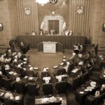 63 عضواً من مجلس الخبراء يؤكدون أن الالتزام بـ«الخطوط الحمراء» للولي الفقيه واجب شرعي