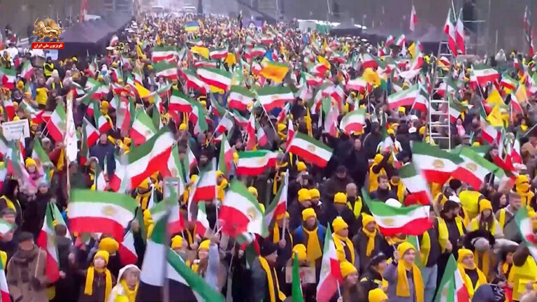 إيران .. شمس انتصار الشعب