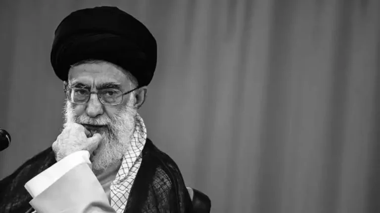 إعلام النظام يعترف: جنازة خامنئي كشفت أزمة النظام وعزلته داخليًا وخارجيًا