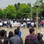 من الجامعة إلى الشارع.. سلسلة تجمعات احتجاجية في إيران