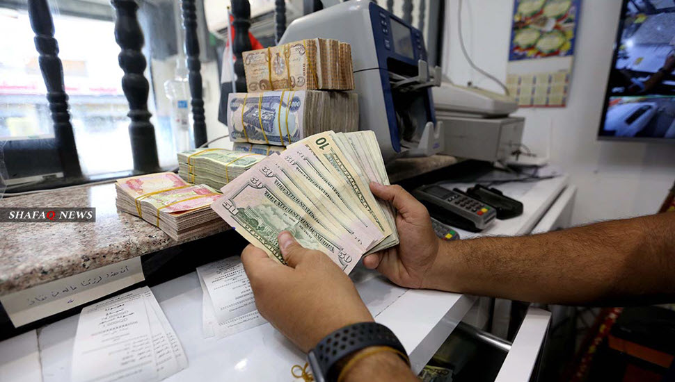 تجميد أصول مالية ضخمة إثر قرار الإمارات وقف التبادل التجاري والمالي مع النظام الإيراني