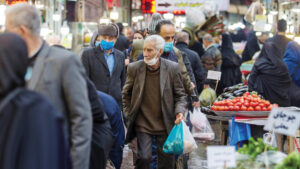 إيران: تكلفة سلة المعيشة ترتفع 25% وتضخم الغذاء يتجاوز 100%