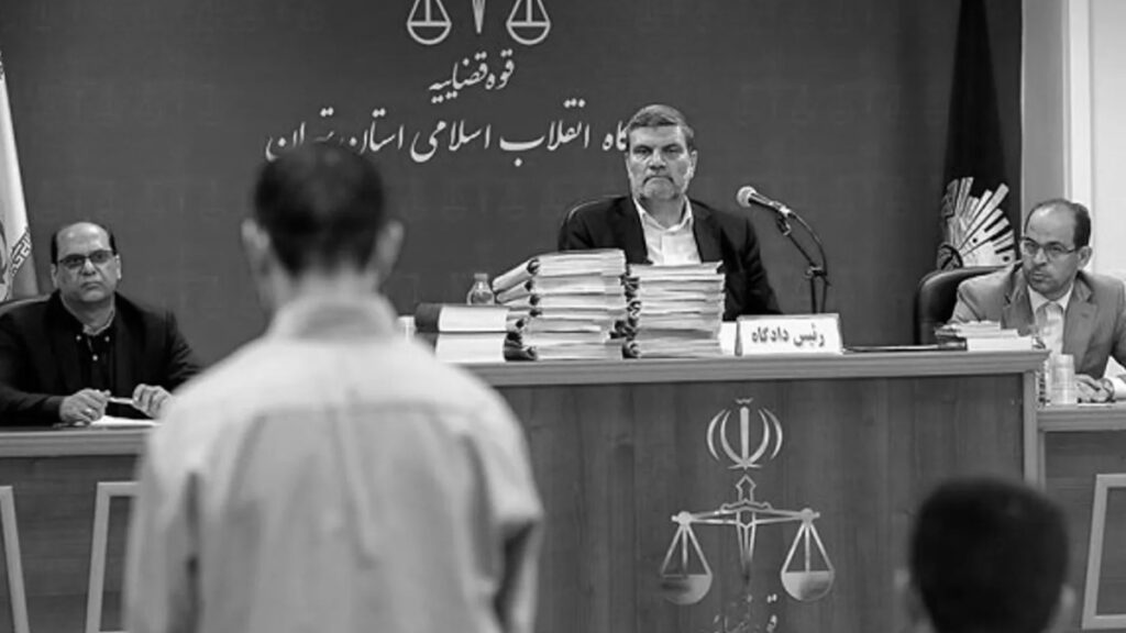 حاجةُ الولي الفقيه الجديد لمشانق: لماذا يلجأُ النظامُ لإعدامات علنية لمواجهة ذعر السقوط؟