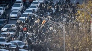 نظام الملالي في مرمى الانفجار الحتمي: تصدّع أمني وذعر في هرم السلطة أمام زحف جيش الجياع