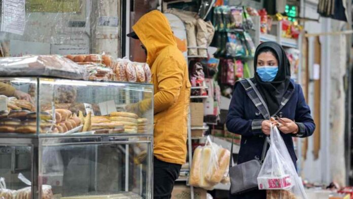 الخبز يدخل قائمة الكماليات في إيران