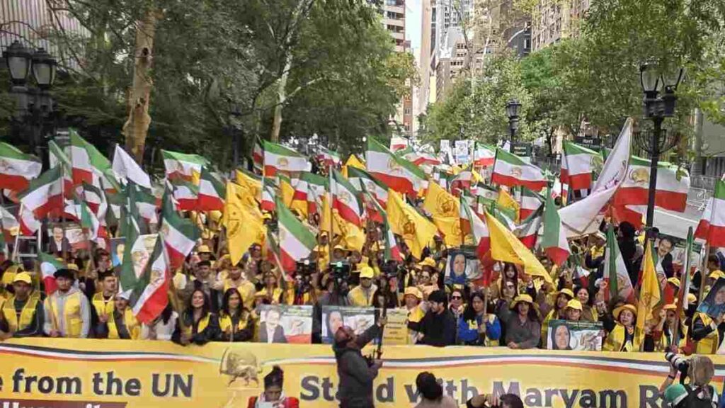 في يومها الثاني.. تظاهرات الإيرانيين أمام الأمم المتحدة تندد بالنظام الإيراني وتدعم مريم رجوي