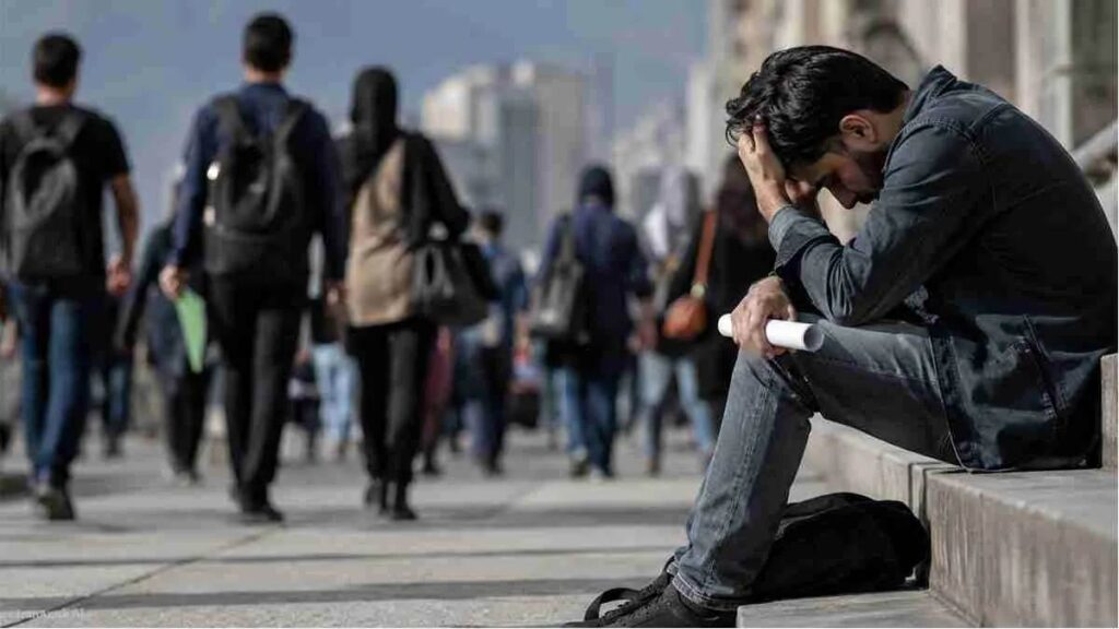 خلف أرقام البطالة الرسمية.. انهيار سوق العمل في إيران