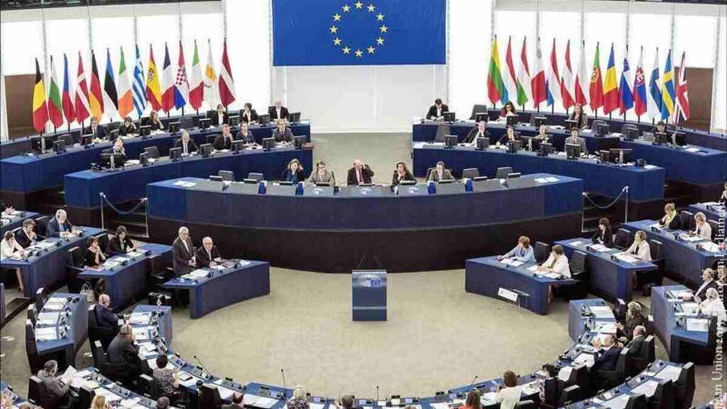 برلمانيون أوروبيون يطالبون بإحالة قادة النظام الإيراني للجنائية الدولية 