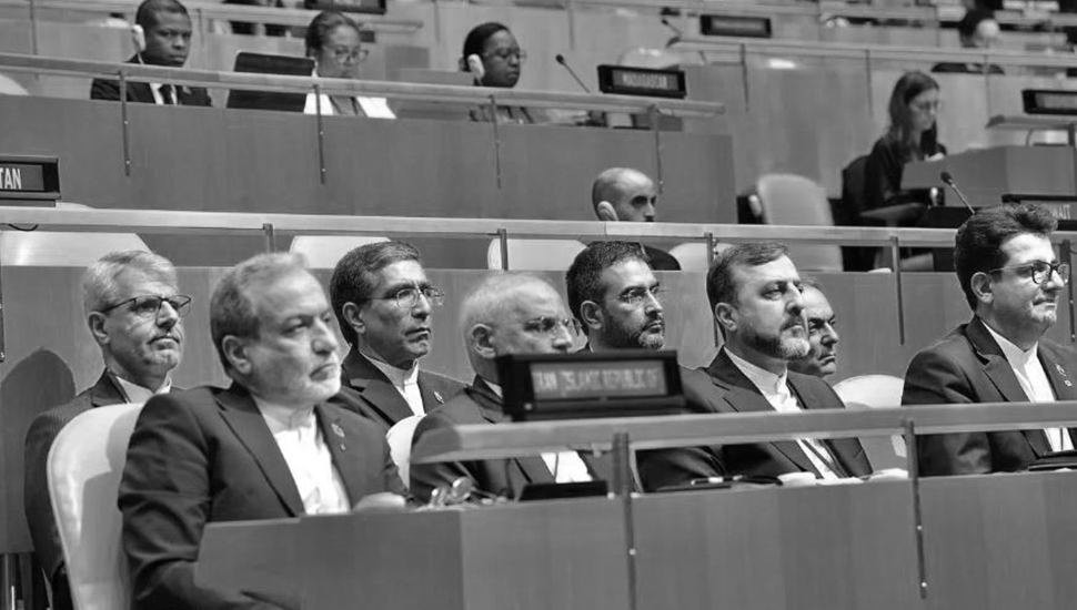 واشنطن تطرد عضوين من وفد النظام الإيراني بالأمم المتحدة