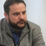 السيناتور الإيطالي روبرتو رامبي: نظام إيران يهدد السلام العالمي