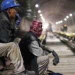 80% من العمال والموظفين في إيران تحت ضغط الفقر وخط الفقر يتجاوز ما يعادل 315 دولارا شهريا