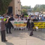 تجدد احتجاجات المتقاعدين في 5 مدن إيرانية.. هتافات تلاحق عوائد النفط المنهوبة وتندد بالحرب والفساد