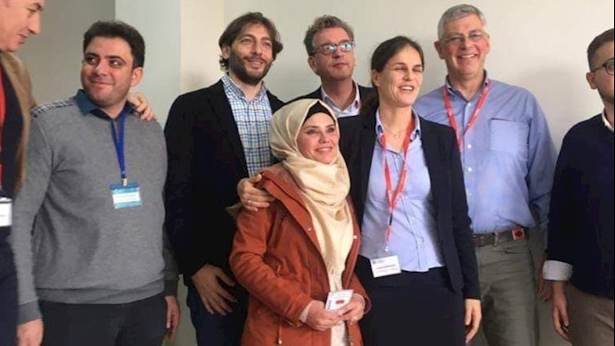 استلام أم يزن جائزة الأمم المتحدة لـ أفضل ممرضة لـ عام 2018 استلام أم يزن جائزة الأمم المتحدة لـ أفضل ممرضة لـ عام 2018