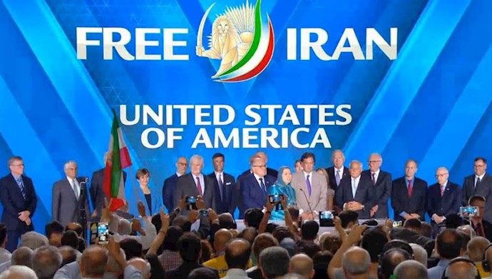 الوفد الأمريكي المشارك في المؤتمر السنوي العام للمقاومة الإيرانية