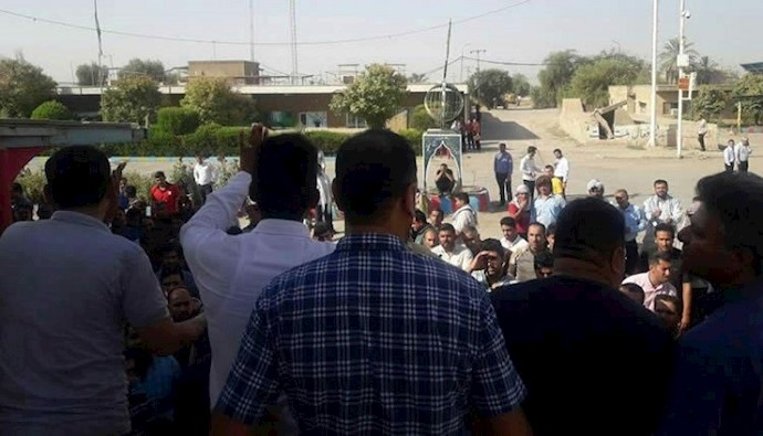 بدء إضراب عمال لشركة قصب السكر في هفت تبه بدء إضراب عمال لشركة قصب السكر في هفت تبه