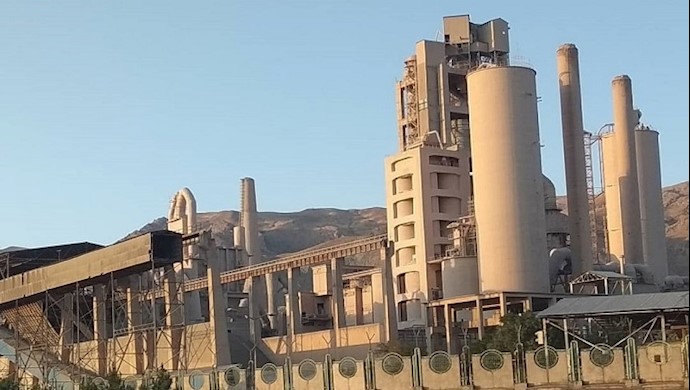 إضراب عمال معمل «صوفيان»لإنتاج الأسمنت بمدينة تبريز