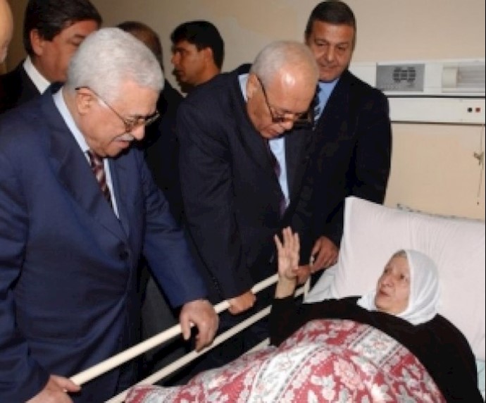 الرئيس الفلسطيني محمود عباس و خديجة عرفات