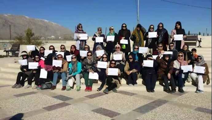 مدينة شيراز.. تجمع معلمات وتربويات بمناسبة اليوم العالمي للمرأة