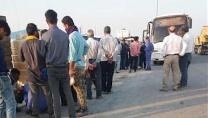 تجمع احتجاجي لعمال شركة ”آريا ماهان“ في كرمان