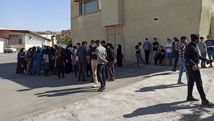 تجمع احتجاجي طلاب جامعة شهركرد