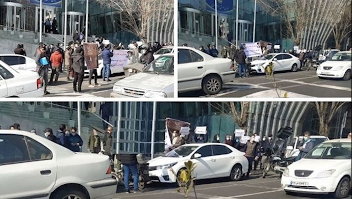 تجمع مساهمي البورصة في  طهران 