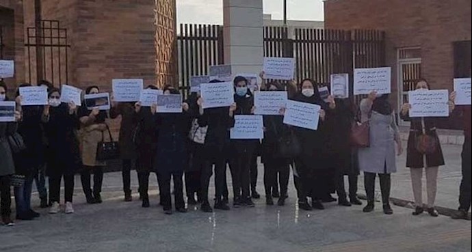 تجمع احتجاجي لممرضي مستشفيات الأهواز