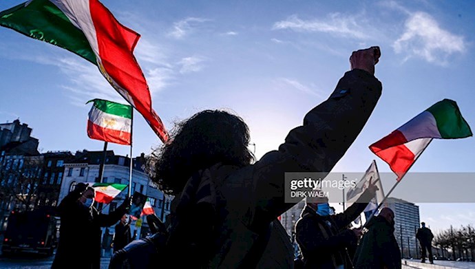 تجمع إيرانيين أحرار بعد صدور حكم محكمة أنتويرب