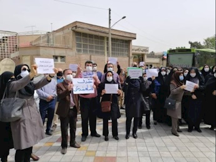 تجمع المعلمين وخريجي المعاهد في طهران