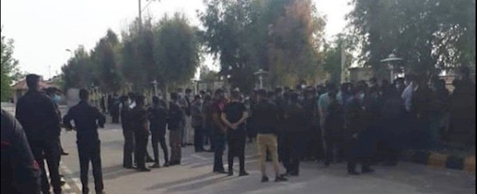 إضراب منتسبي شركة كلديران الصناعية في سيرجان 