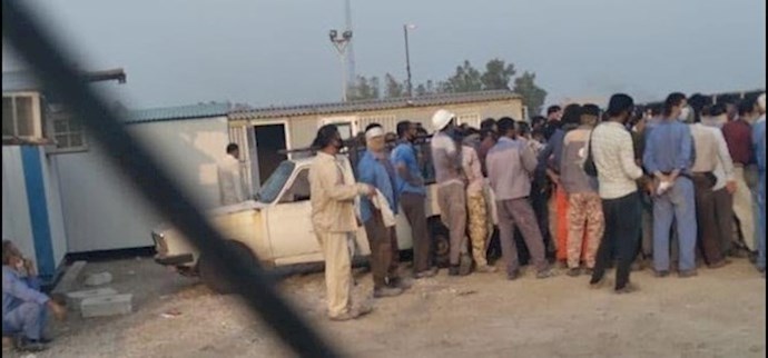 وقفة احتجاجية في عسلوية وإضراب عمال شركة آي جي سي وقفة احتجاجية في عسلوية وإضراب عمال شركة آي جي سي