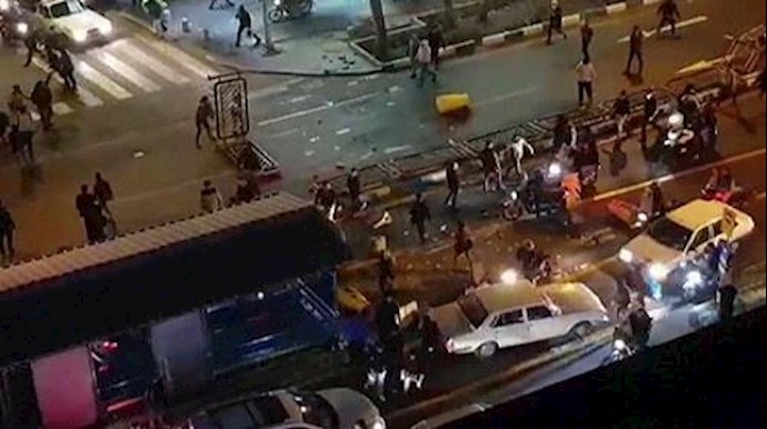 طرفان فقط أشعلا الانتفاضة الايرانية