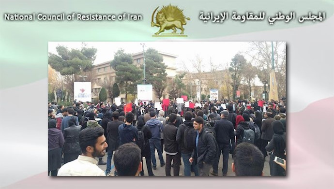 احتجاجات الطلاب بمناسبة يوم الطالب الجامعي على الرغم من حشد قوات القمع من قبل نظام الملالي