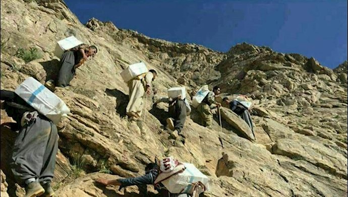 إيران .. مواجهات بين الكسبة والعتالين من جهة وعناصر الحرس في مدينة مريوان